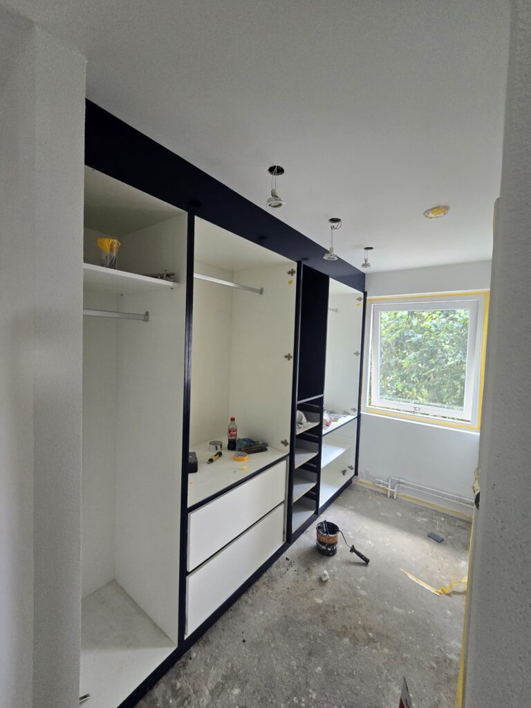 Renovatie inloopkast