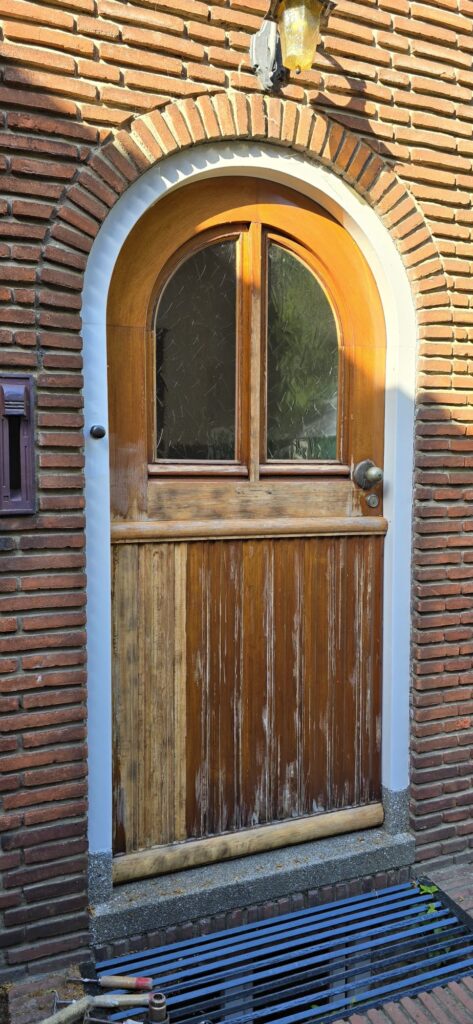 Houten deur schilderen